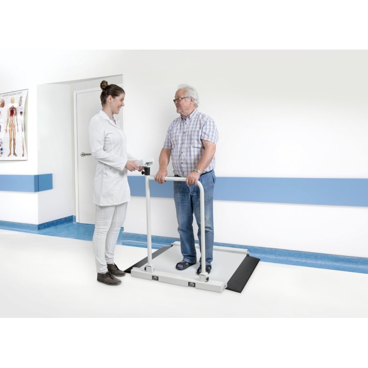 Báscula para silla de ruedas con asidero práctico KERN MWA 300K-1PM